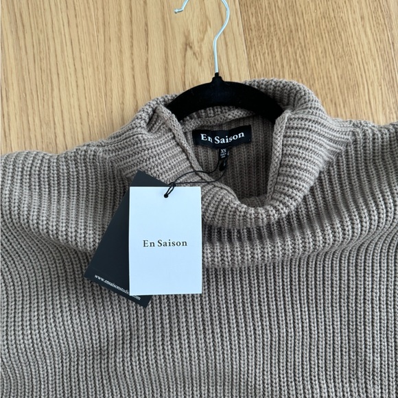 En Saison Sweater Pullover with shoulder pads Size: XS - Picture 4 of 10